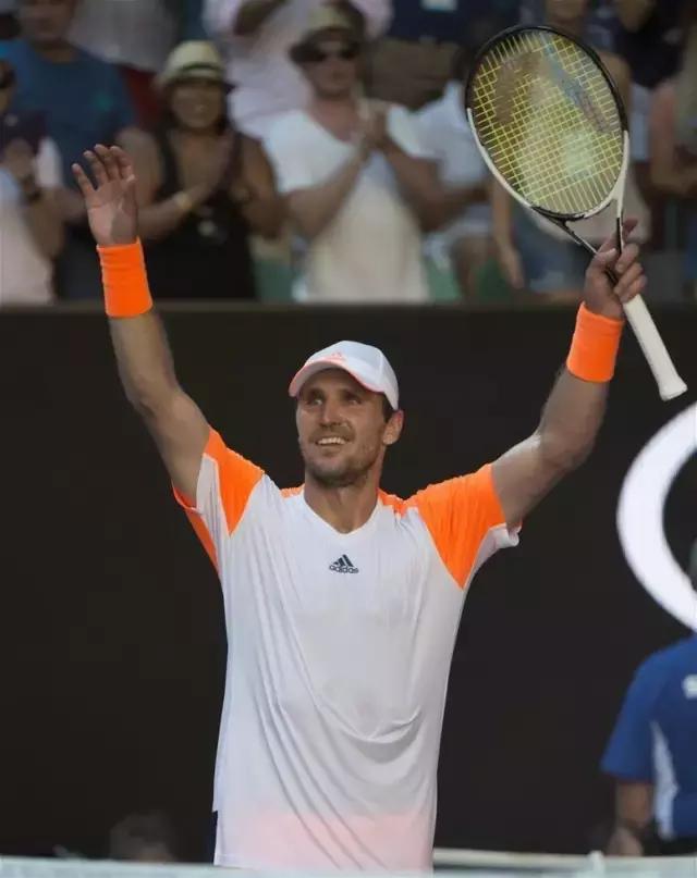 比伤病更难 比伤病更难