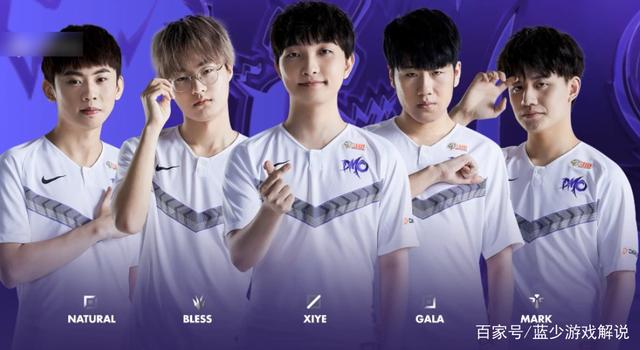 由球迷票选 由球迷票选